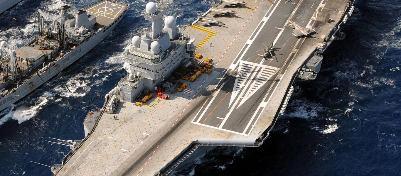Απέπλευσε η ομάδα μάχης του “Charles de Gaulle” με 16 Rafale: Στην συνοδεία του και η φρεγάτα «ΣΠΕΤΣΑΙ»